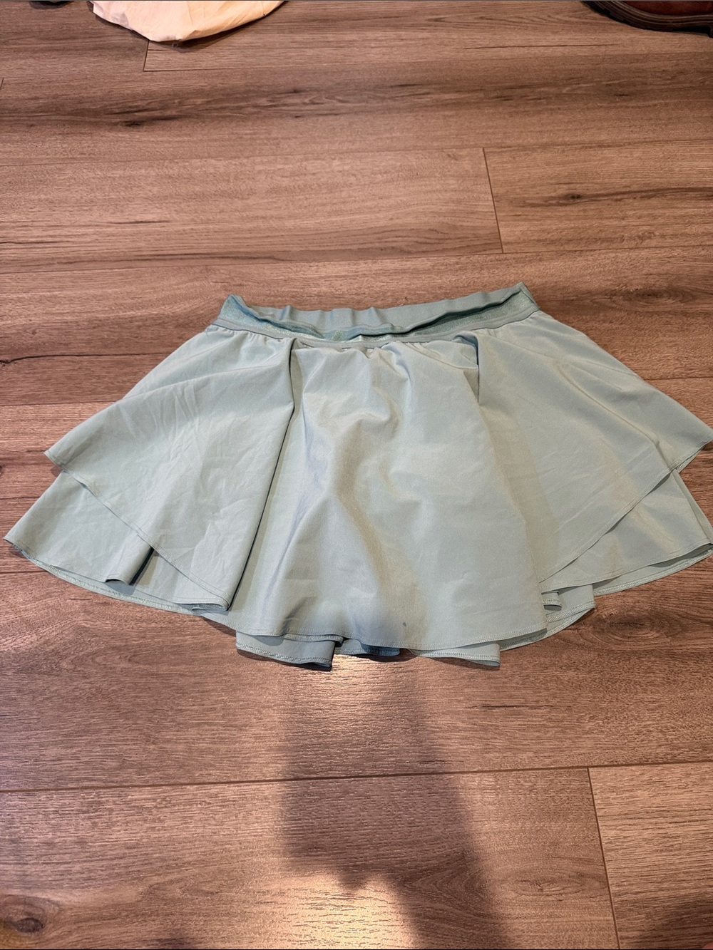 Lululemon Tiered Light Blue Women’s Skirt 10